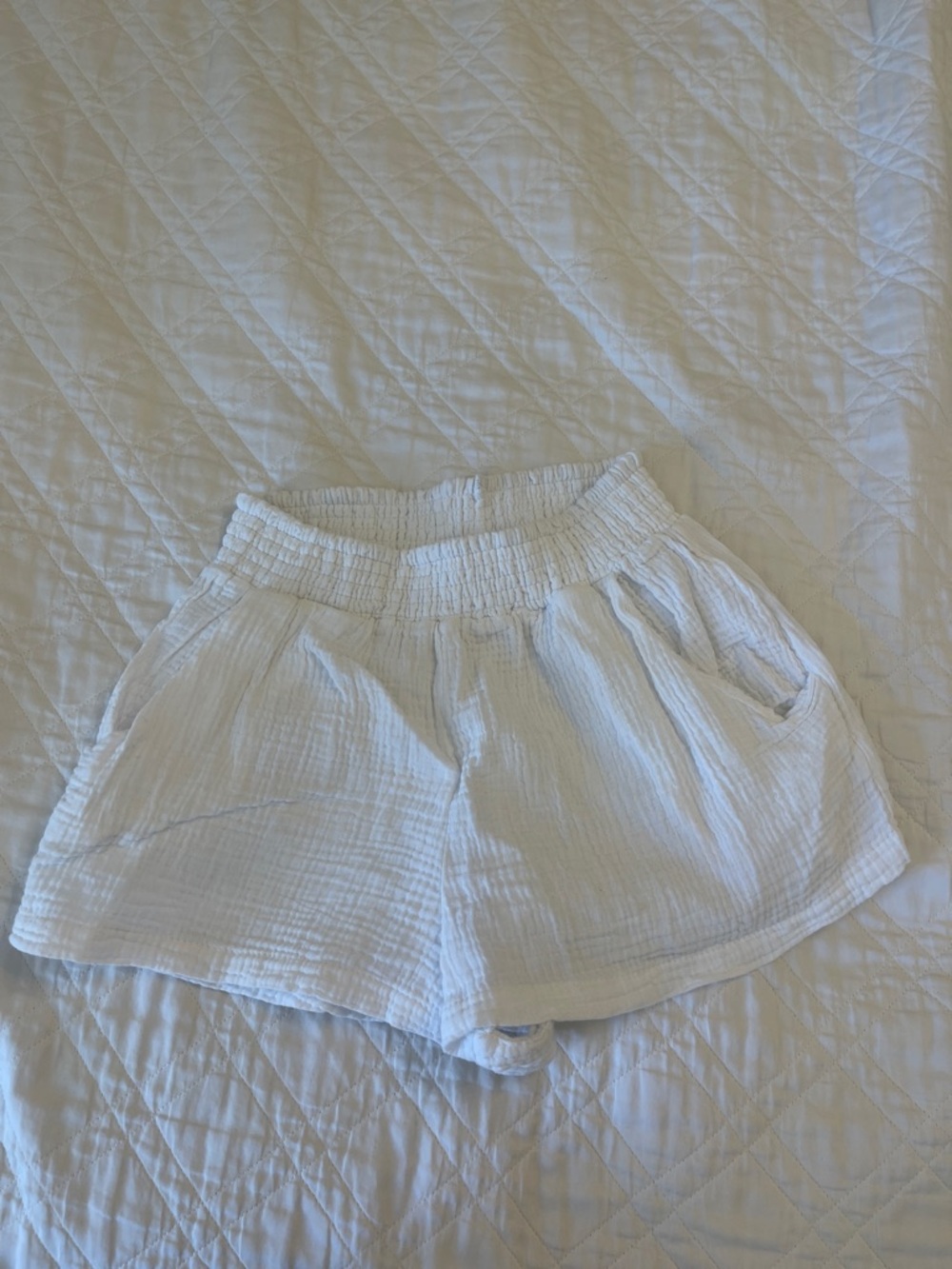 Lightweight White Women's Elastic Waist Shorts